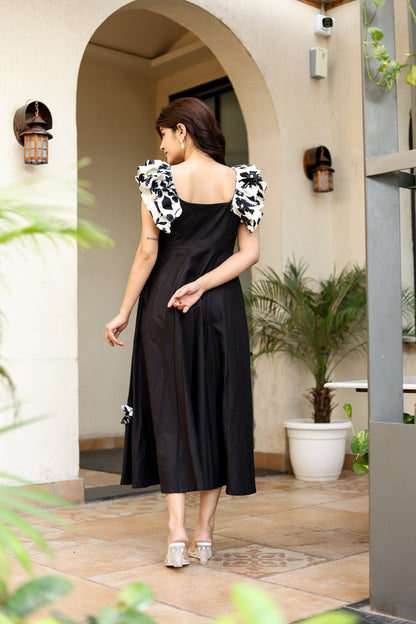 Black & White Ruffle Detail Midi Dress – Bold Elegance