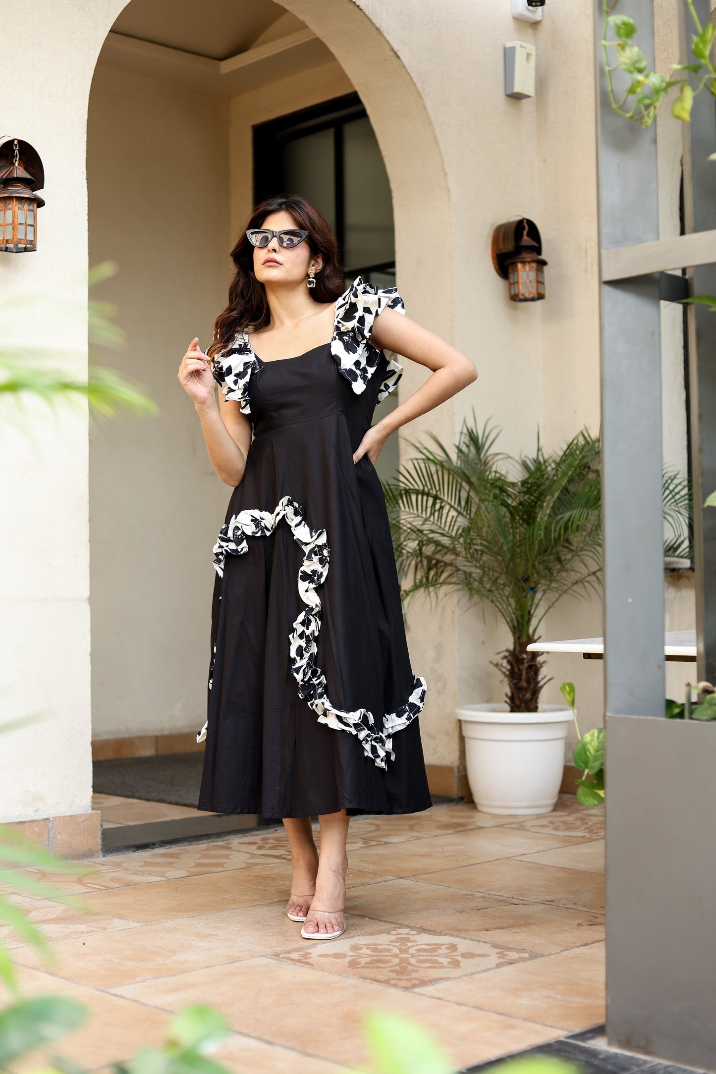 Black & White Ruffle Detail Midi Dress – Bold Elegance